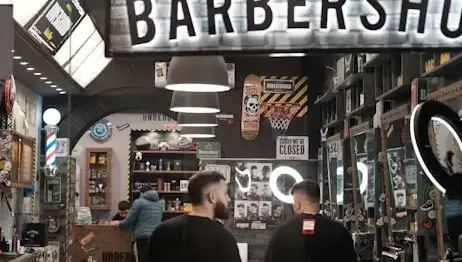 Unutrašnjost Frizerski salon Šiško Žarkovo